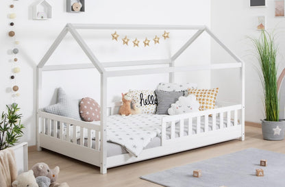 TiCAA Kinderbett Hausbett Montessori Bodenbett aus Massivholz mit Rausfallschutz